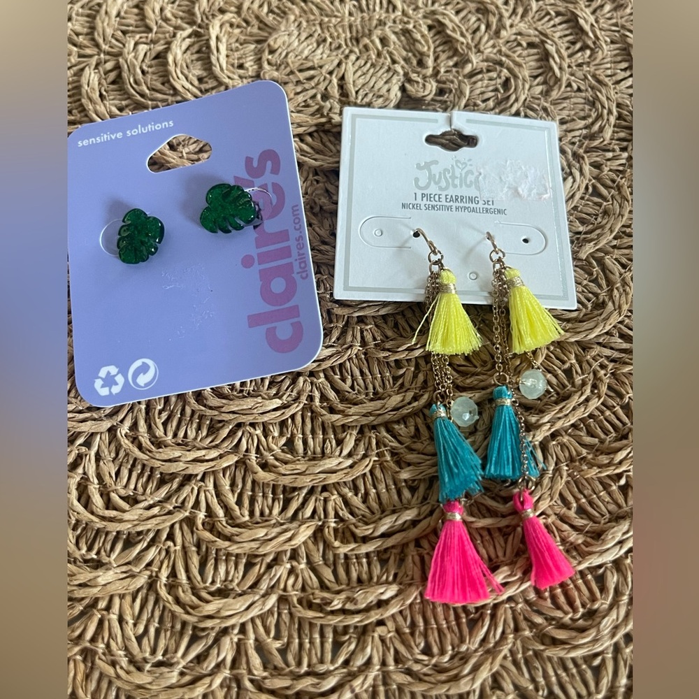 Lot of 2 girls festive summer vacation earrings nwt